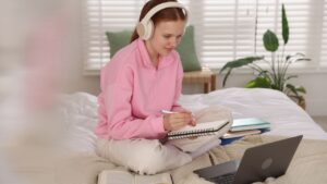Cursos gratis en España cómo acceder
